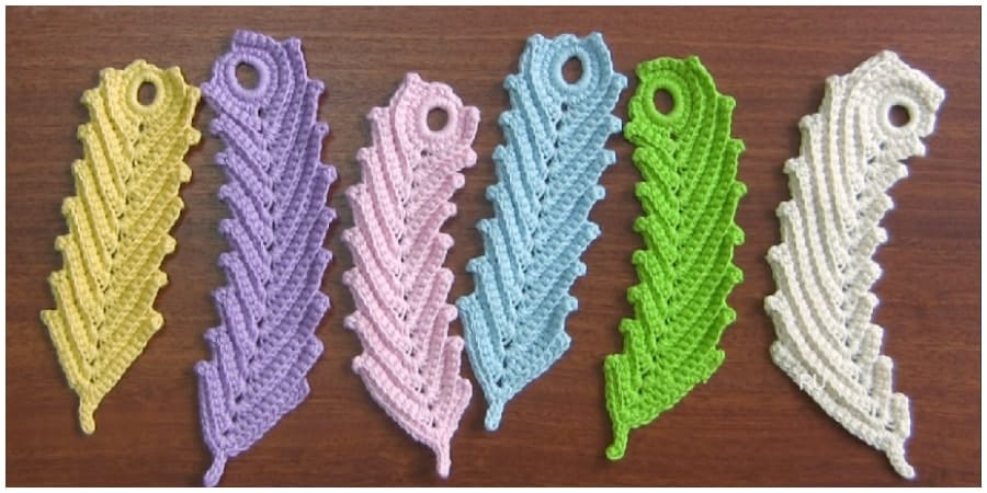 We love Crochet Feathers ! Here are a variety of different crochet feather patterns, most matching the simple feather shape that we think of when we think of sticking a feather in our cap. Enjoy, guys !