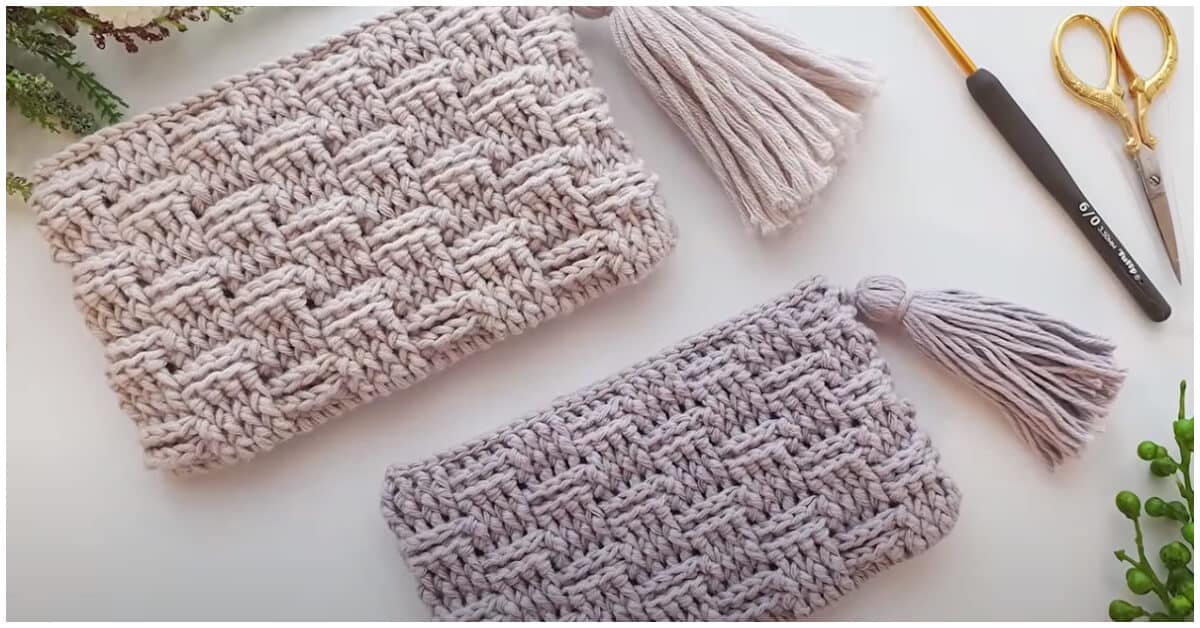 How to Crochet -  This Crochet Basketweave Stitch Pouch is so great! I am very happy how it turned out as I love basket weave stitch but this one is in one color which makes it even more special.