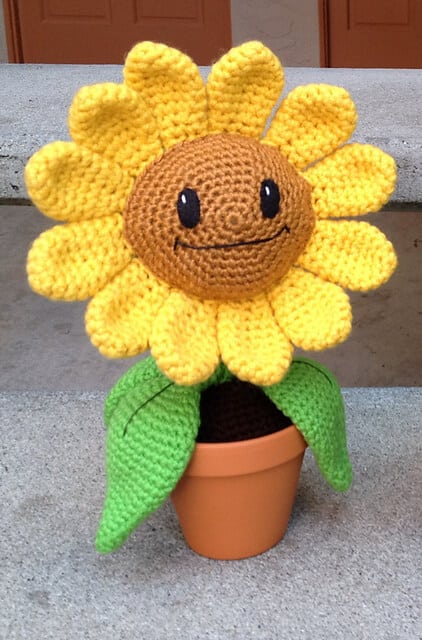 We have 4 Amazing  Crochet Flower Amigurumi Patterns for free. They are easy to make and great for on your windowsill.